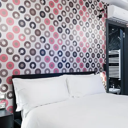 Sonus Colosseum Pensión Roma