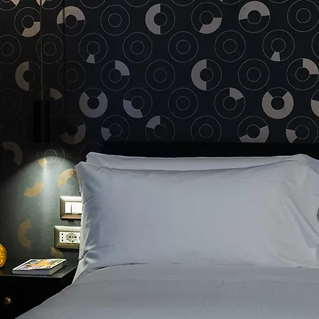 Sonus Colosseum Gæstehus 4*